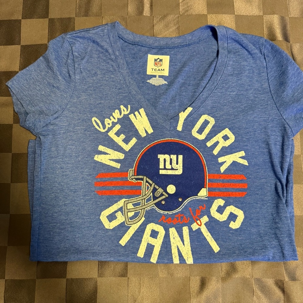 NEW YORK GIANTS Womens T-Shirt NFL Team Apparel Cotton Blue V-Neck Size Small